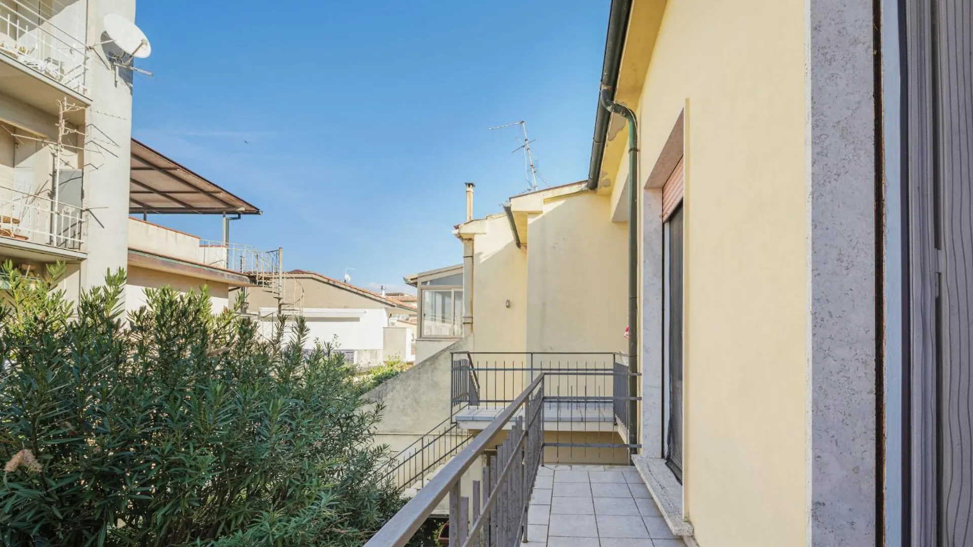 Apartment La Casa Della Ceramista By Interhome 0*, Viareggio İtalya