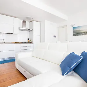 Elena House White Appartamento